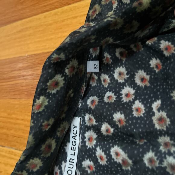 Our Legacy Box Shirt Short Sleeve Silk Blend Dark Flower Print Size 52 XL Floral - Picture 8 of 10